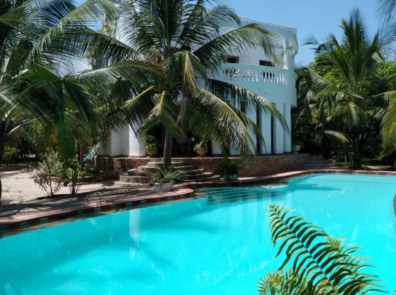 Mwezi Nyota Hotel Malindi Exterior photo